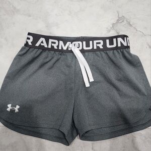 Girls Under Armour Shorts HeatGear Youth M